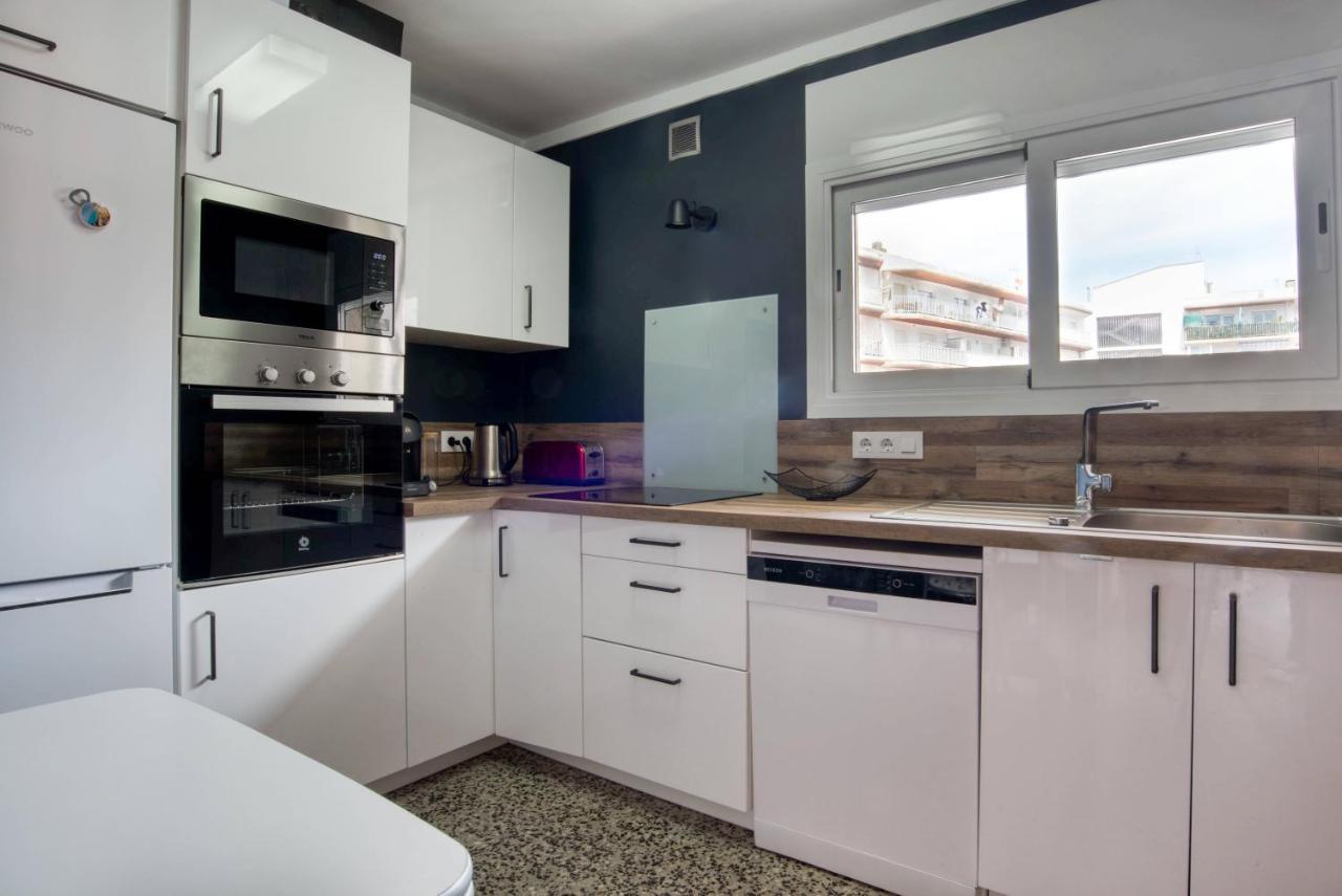 Albatros Apartament Per 5 Persones En Ple Centre Amb Gran Terrassa I Aparcament A 5 Minuts De La Platja Gran 普拉加德阿罗 外观 照片